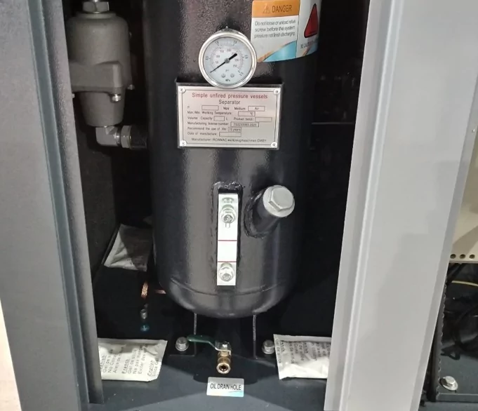 Винтовой компрессор IronMac IC 15/10 B