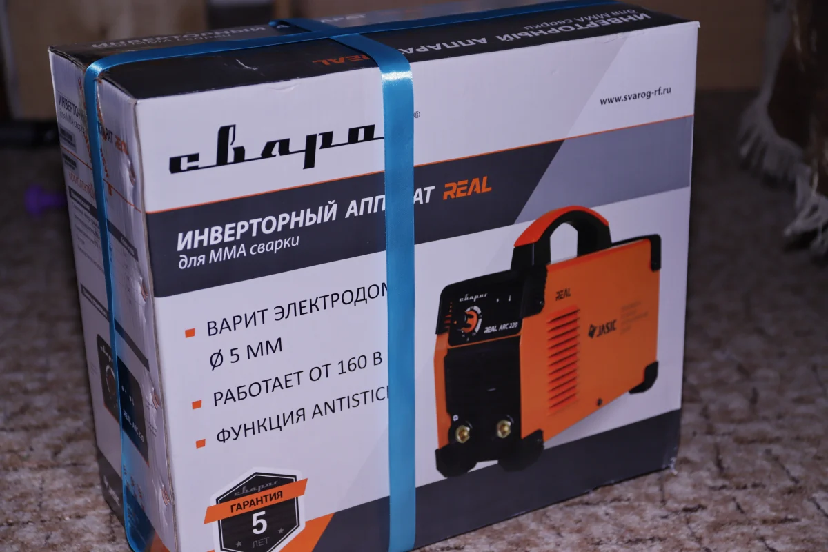 Сварочный инвертор Сварог ARC 220 REAL Z243N 95710