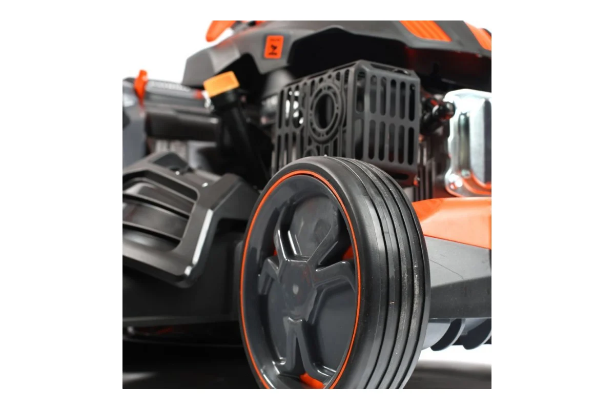 Бензиновая газонокосилка PATRIOT PT 48 LSI Premium 512109040