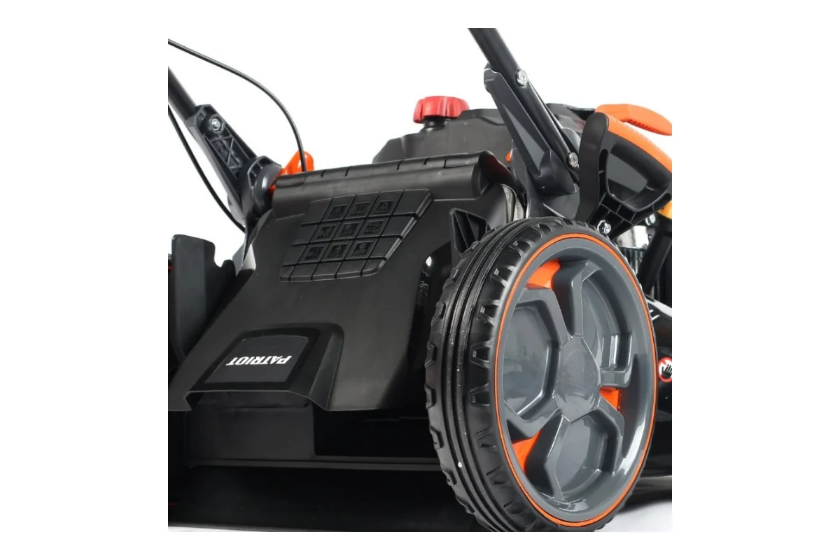 Бензиновая газонокосилка PATRIOT PT 53 LSI Premium 512109050