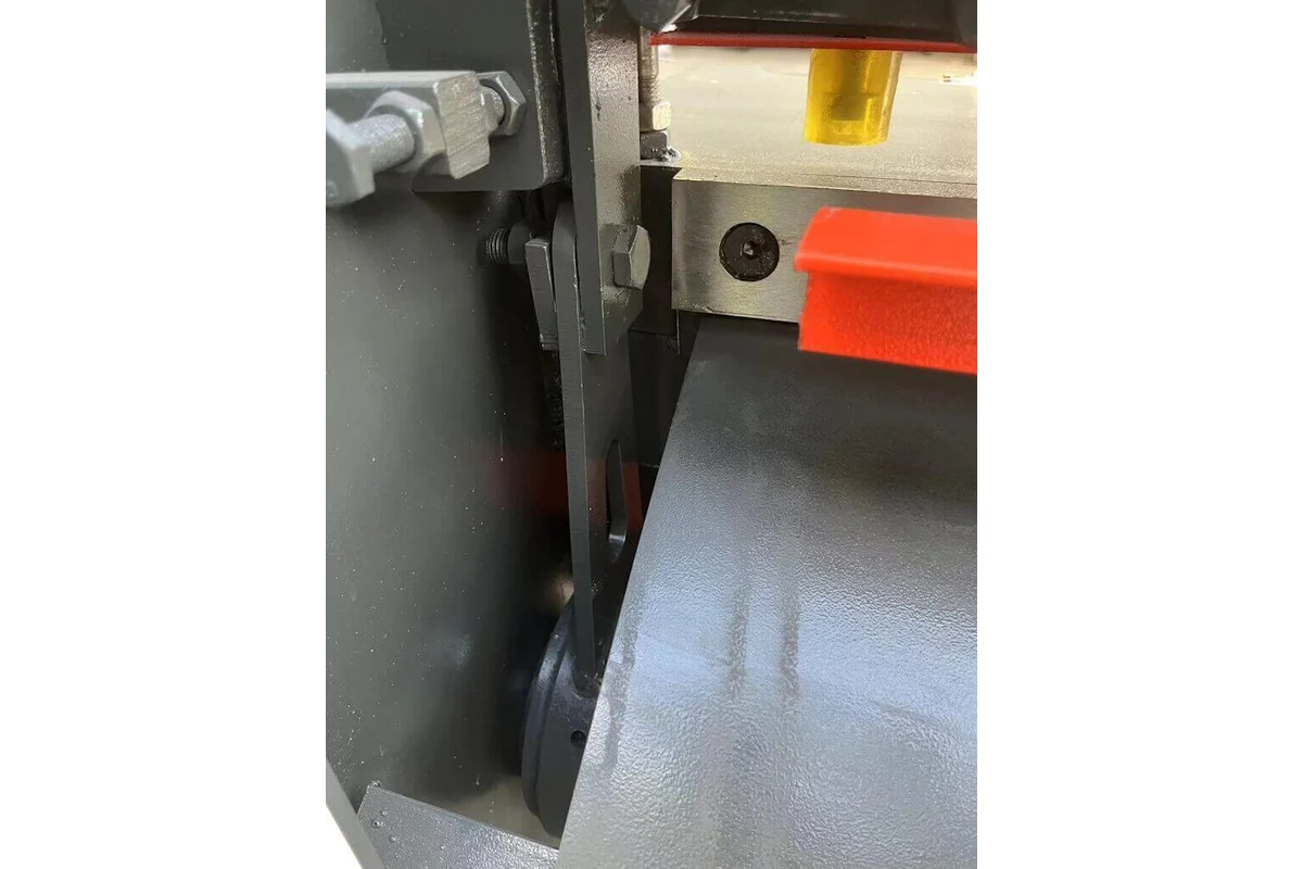 Электромеханическая гильотина MetalMaster ETG 1315E 19160