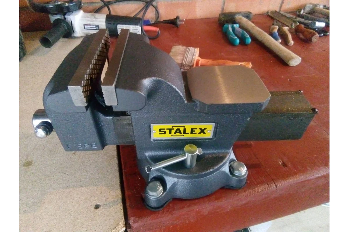 Слесарные тиски Stalex Горилла M50D