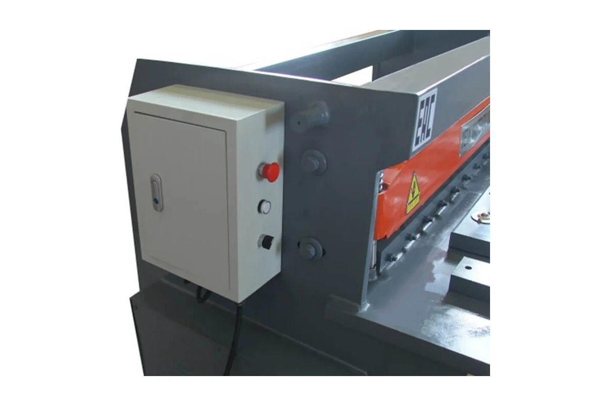 Электромеханическая гильотина MetalMaster ETG 3030E 21063
