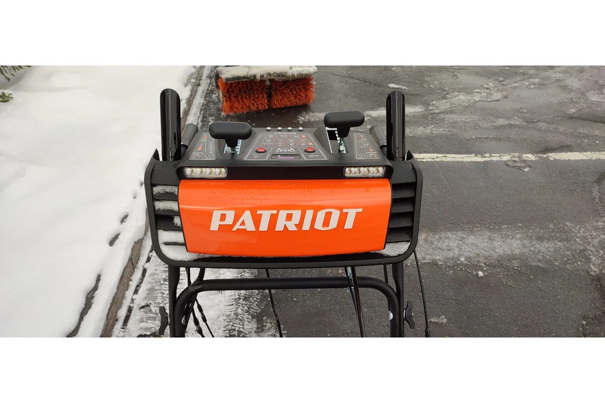 Снегоуборщик Patriot Сибирь 113Е 426108113