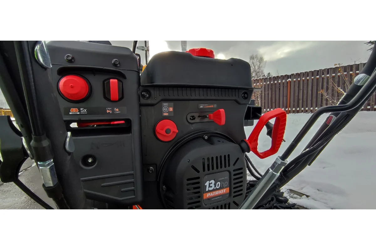 Снегоуборщик Patriot Сибирь 113Е 426108113