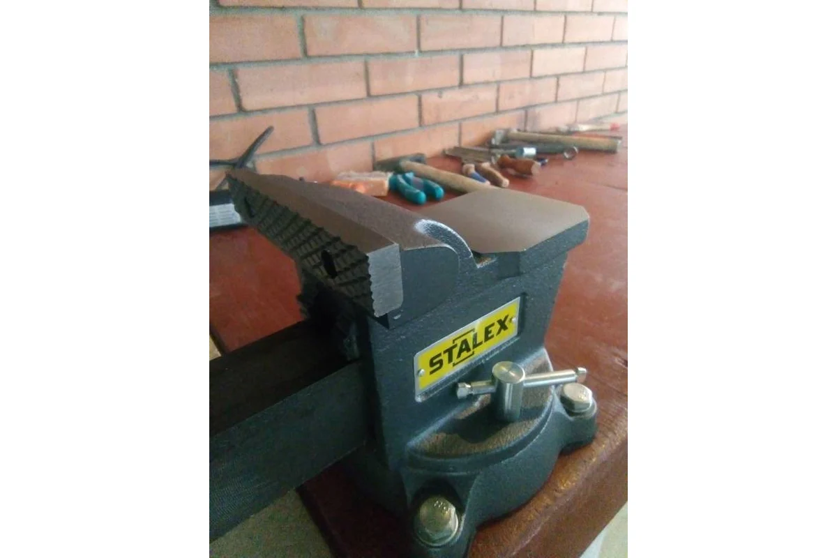 Слесарные тиски Stalex Горилла M50D
