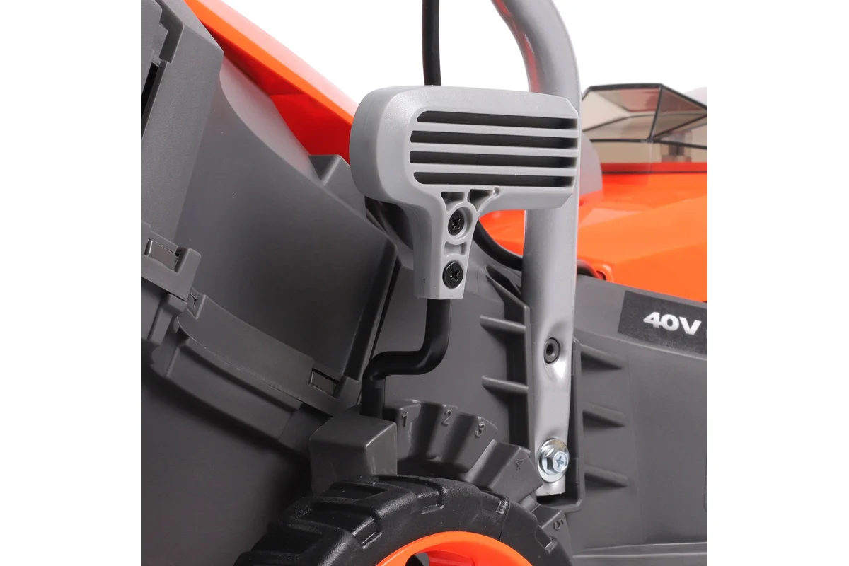 Газонокосилка аккумуляторная Patriot CM4000, 40В платформа LCT, 32см, бесщёточный дв, травосб. 30л, без АКБ и ЗУ 250204000
