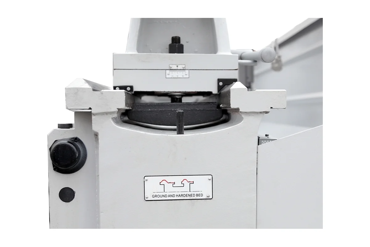 Токарно-винторезный станок MetalMaster ZH 51200 DRO RFS 20040