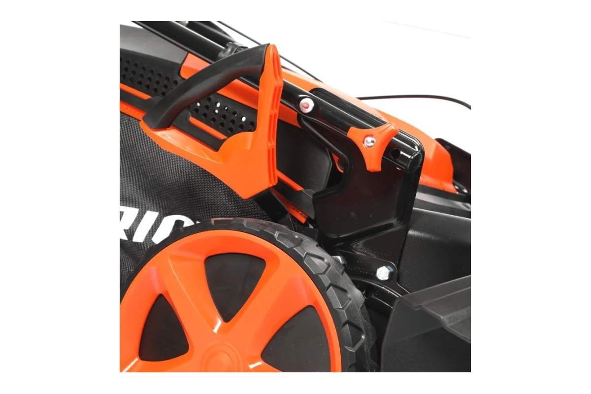Бензиновая газонокосилка PATRIOT PT 54BS 512109240