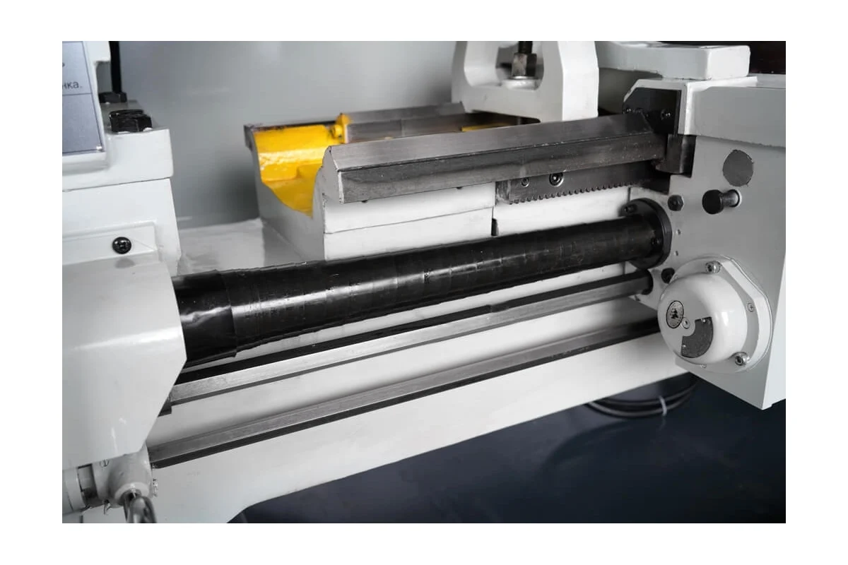 Токарно-винторезный станок MetalMaster ZM 50200 DRO RFS 20845