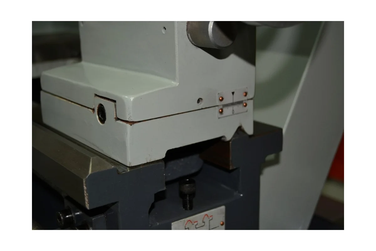 Токарно-винторезный станок MetalMaster MML 2550 17032