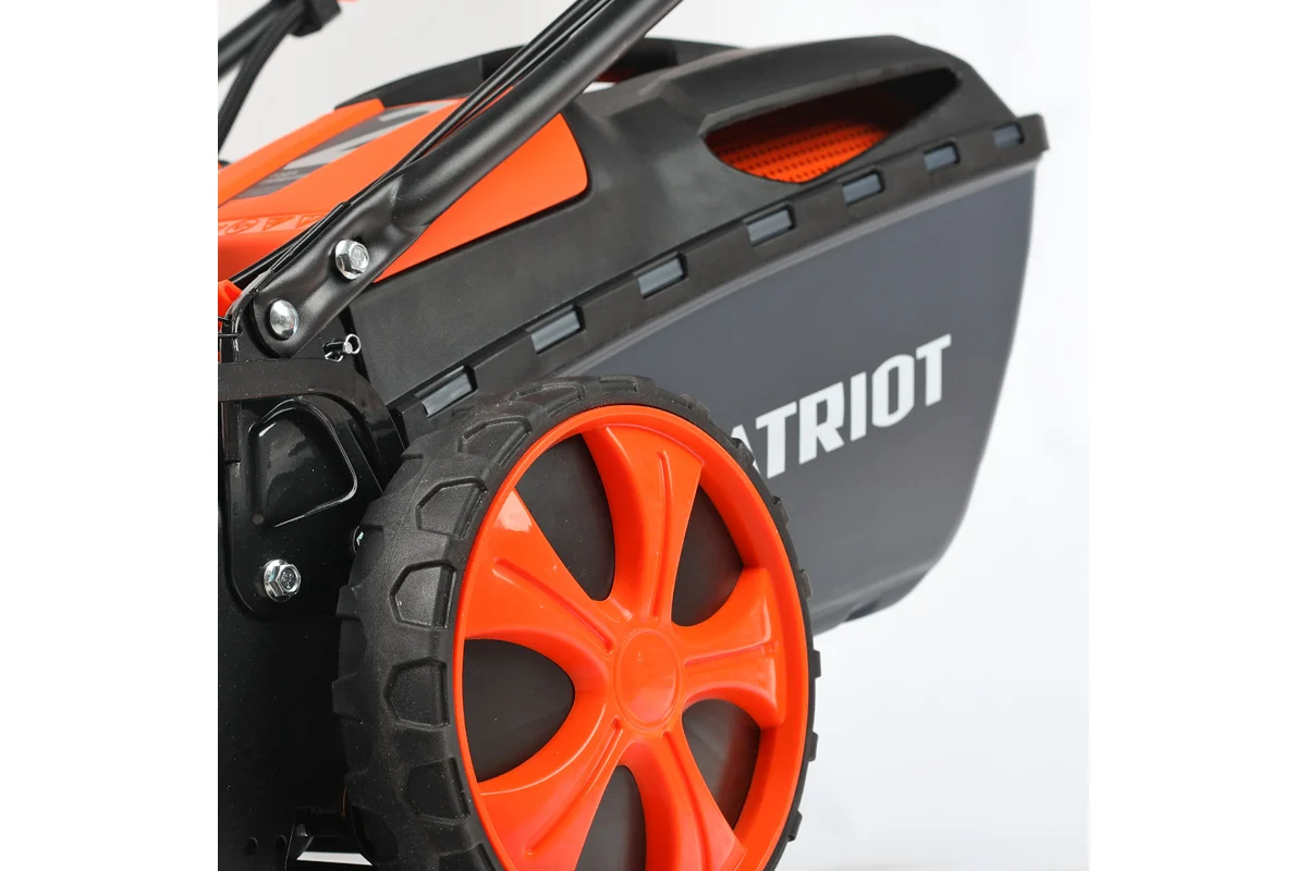 Бензиновая газонокосилка PATRIOT PT 53LSE 512109028