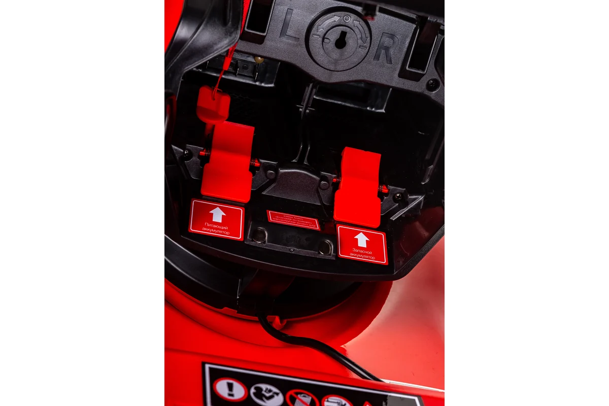 Аккумуляторная самоходная газонокосилка FUBAG FLA 4240 SM 40 В, 4 А*ч 641064