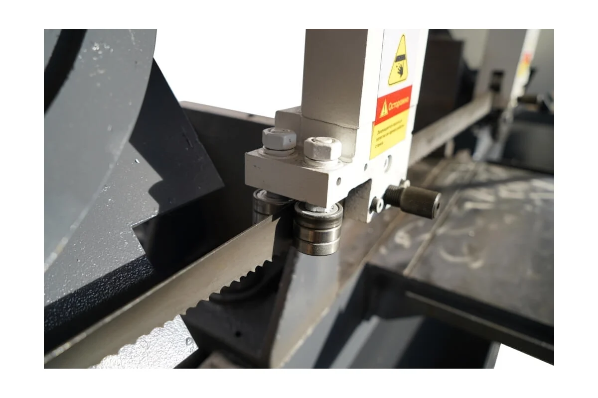Полуавтоматический ленточнопильный станок MetalMaster BSM-400 SAF 20459